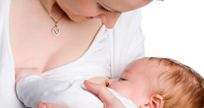 Повышаем лактацию кормящей маме - эффективные способы и средства