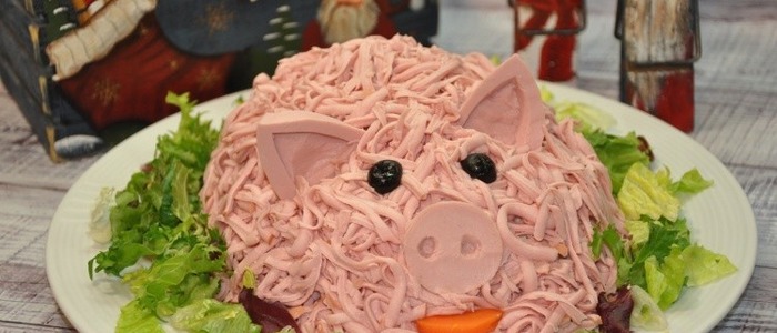 салат в форме свиньи